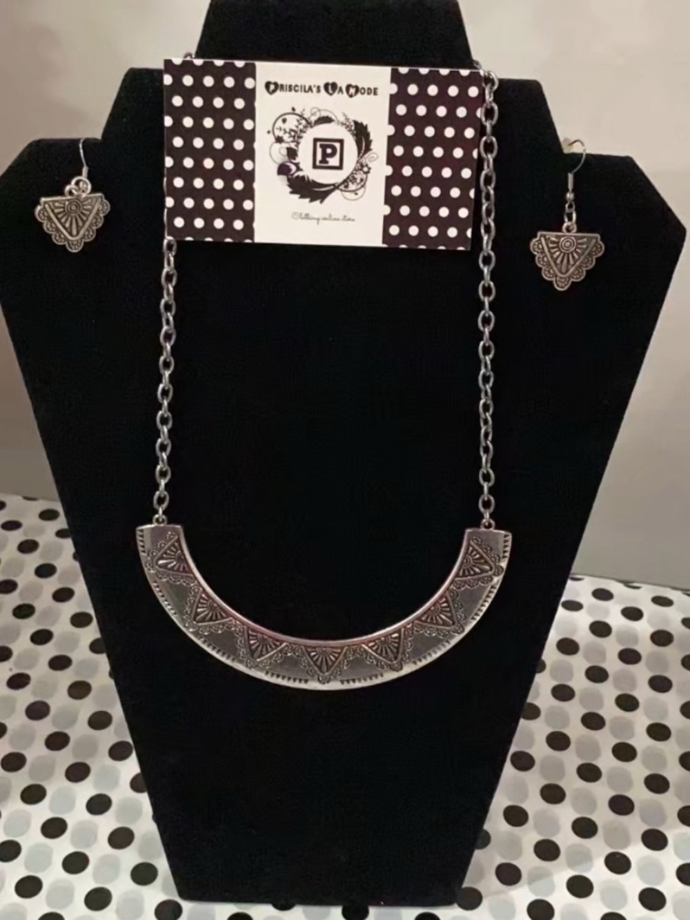 Silver-Tone Etched Crescent Necklace & Earrings Set Silver (western/boho style)